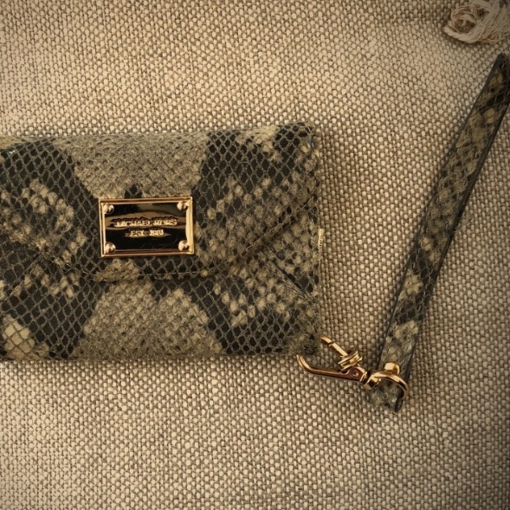 Small Michael Kors Wallet